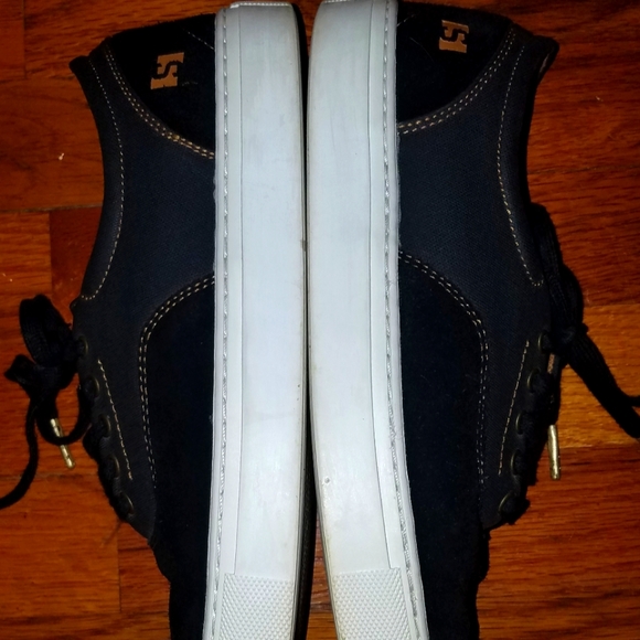 Mens size 9 State Pacifica skate shoes. - Picture 3 of 9